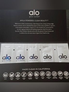 ALO Yoga Alo Glow System Sachet Skincare Set - White & Black with Blue Accent